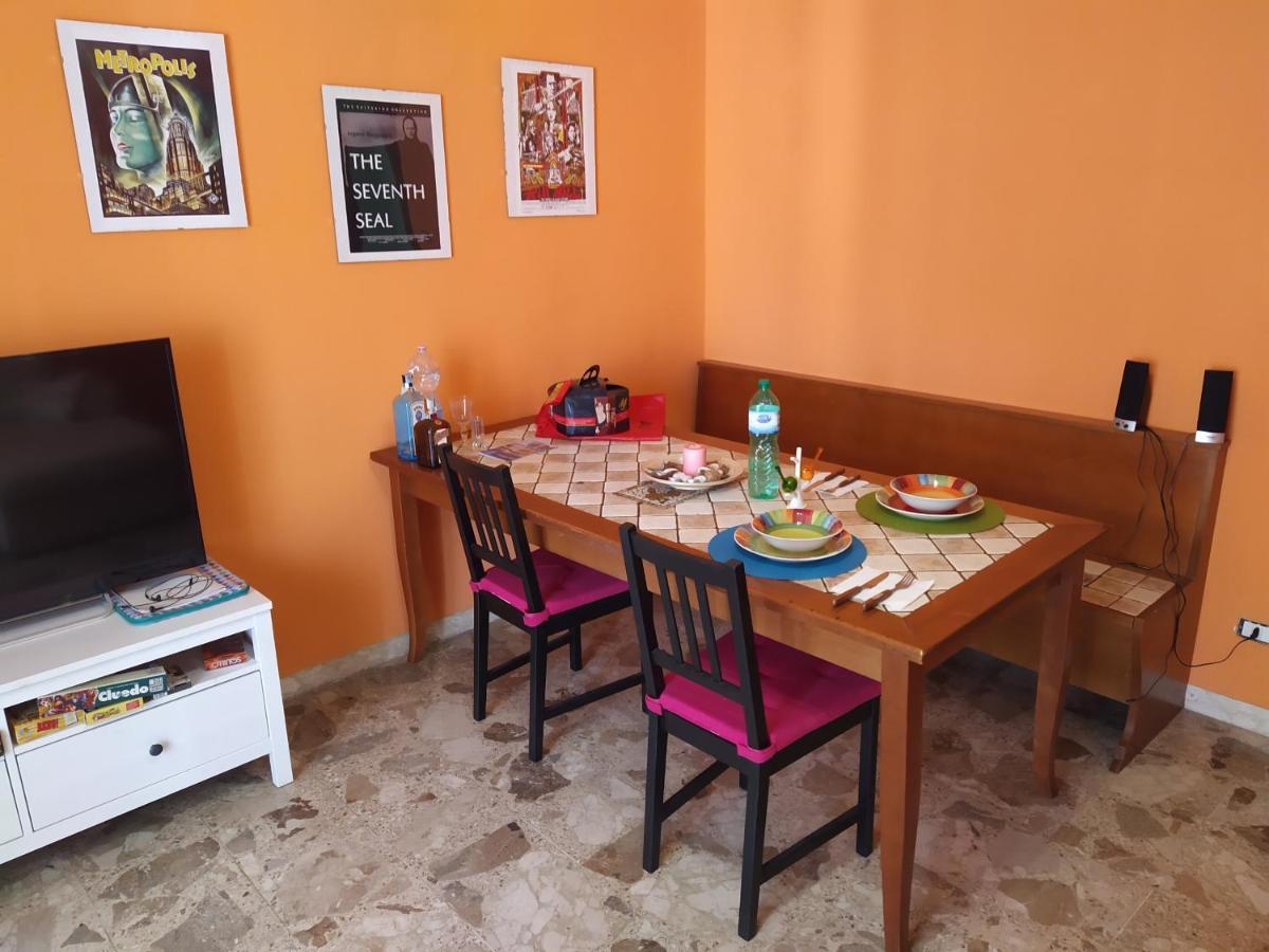 Vesuvio Corner - Spacious And Colorful Apartment In San Giorgio, Very Close To Napoli, Ideal For Families And Groups, Close To Pompeii, Sorrento... San Giorgio a Cremano Eksteriør billede